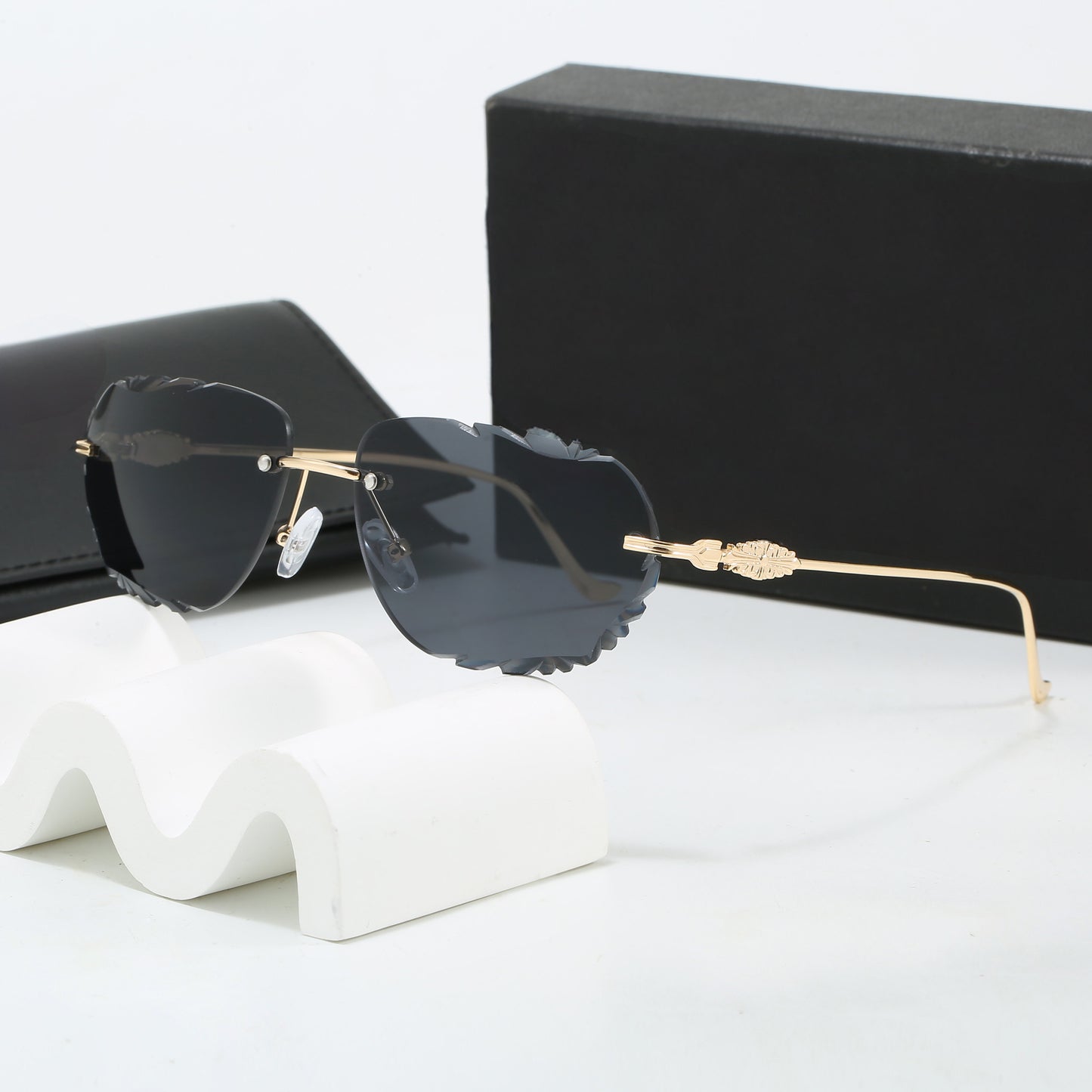 Auren Petal Glasses™